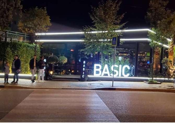 Offerte di lavoro a Tirana, Profession banakier , , Pagamento Trattabile.