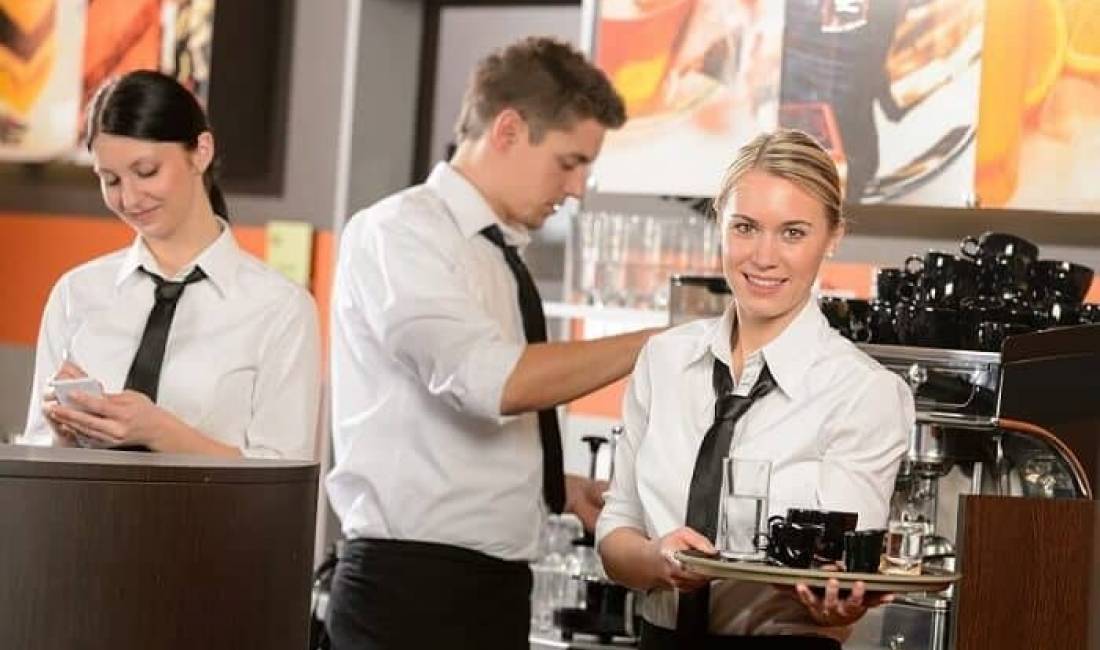 Offerte di lavoro a Tirana, Profession KAMARIER/E, Motorrist , , Pagamento Trattabile.