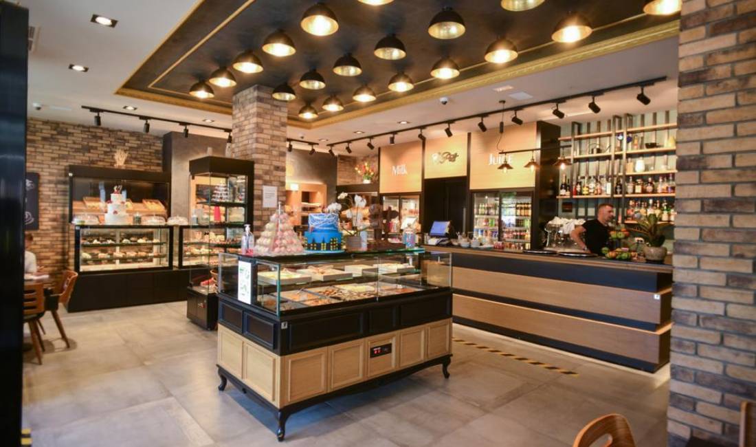 Offerte di lavoro a Tirana, Profession  Shitese , Kamariere , , Pagamento Trattabile.