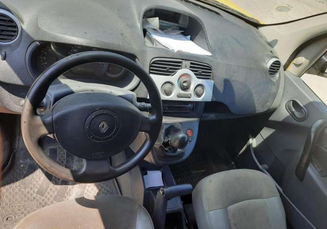 Auto in Vendita a Tirana, Renault, 2012 Diesel,Kambio Manual Pagamento 4,500  Euro.