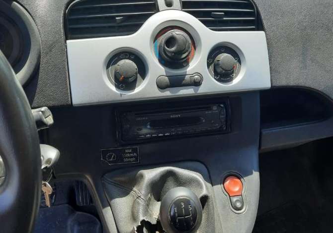 Auto in Vendita a Tirana, Renault, 2012 Diesel,Kambio Manual Pagamento 4,500  Euro.