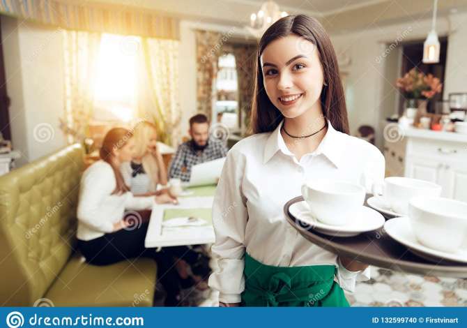 Njoftime Pune per KAMARIER/E ne Tirane