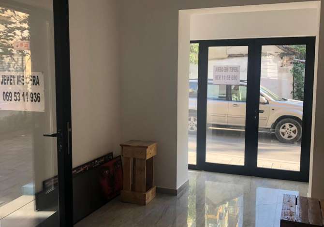 Business Property for Rent 1+1 in Tirana - 45,000 Leke