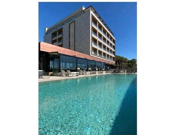 Njoftime Pune per staf sherbimi,staf kuzhine dhe recepsionist/e ne Durres