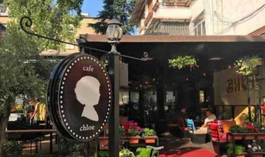 Offerte di lavoro a Tirana, Profession Banakier/e, kamariere femer , , Pagamento Trattabile.