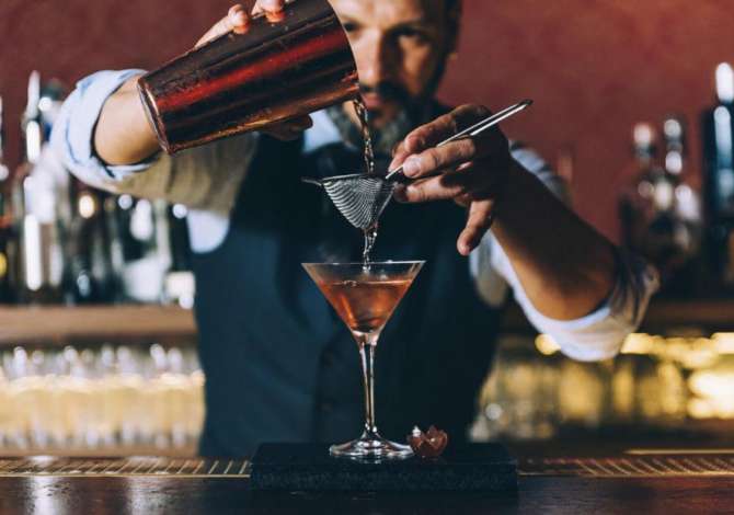 Njoftime Pune per Banakiere, Agjent Shitjesh ne Tirane