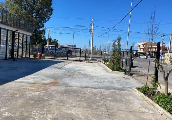 Offerte di lavoro a Lushnja, Profession Kamarier/e, Banakier/e, Shitese ne market, Sanitare  , , Pagamento Trattabile.