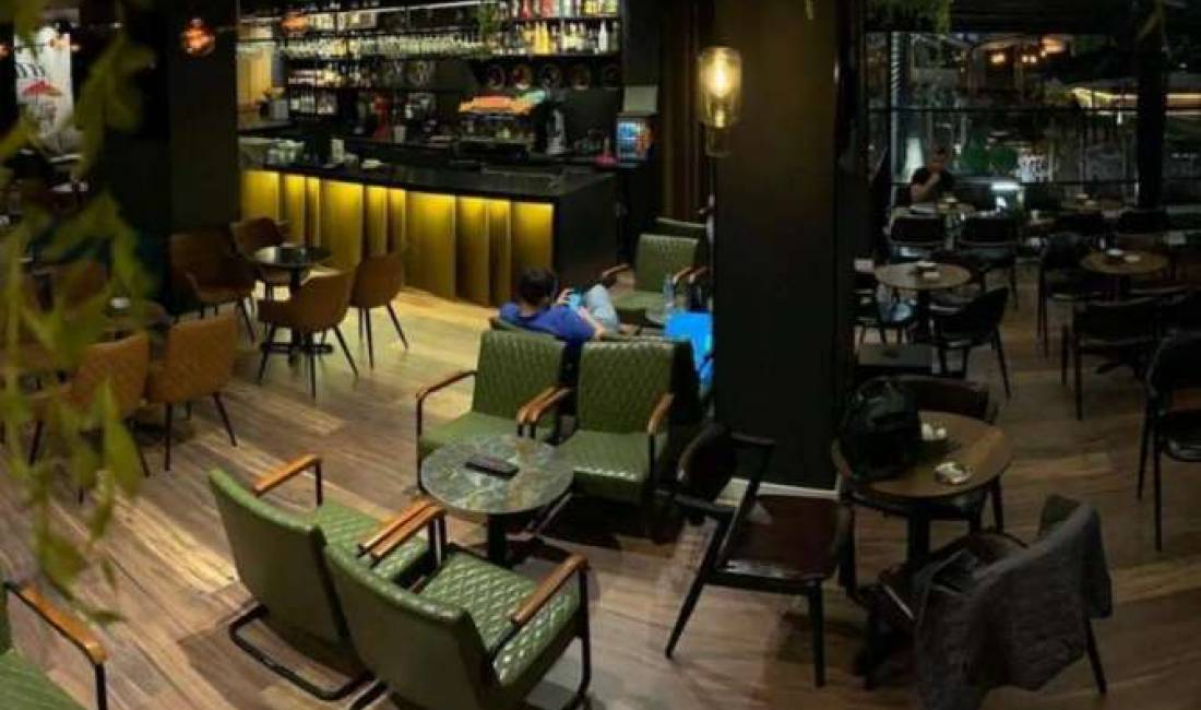 Offerte di lavoro a Tirana, Profession Ndihmese banakiere , , Pagamento 30,000  Leke.