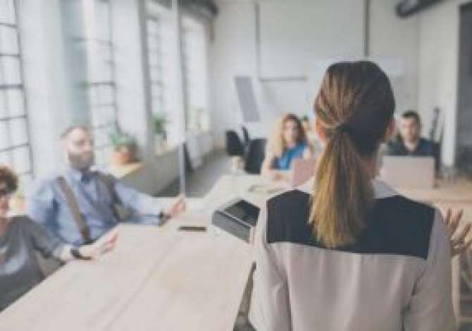 Njoftime Pune per shitese / prezantuese produktesh ne Tirane