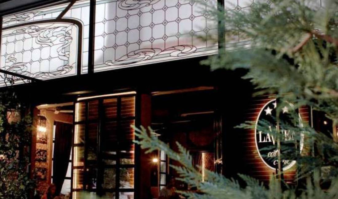 Offerte di lavoro a Tirana, Profession Banakier, punetore kuzhine , , Pagamento Trattabile.