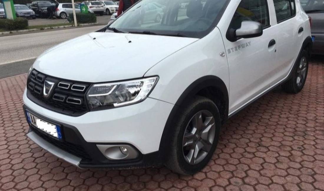 Makina Me Qera 💥Mini Cooper, Nissan , Peugeout💥