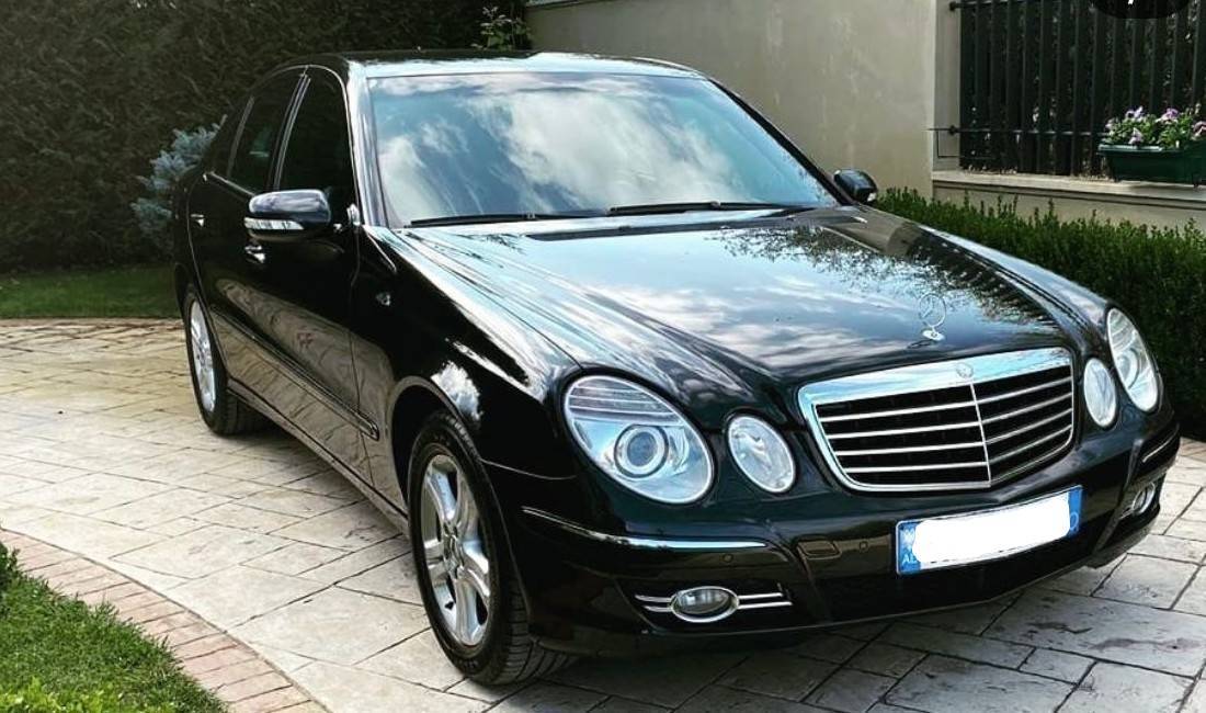 Jepet Benz E Class Me qera Duke Filluar Nga 40 euro dita.