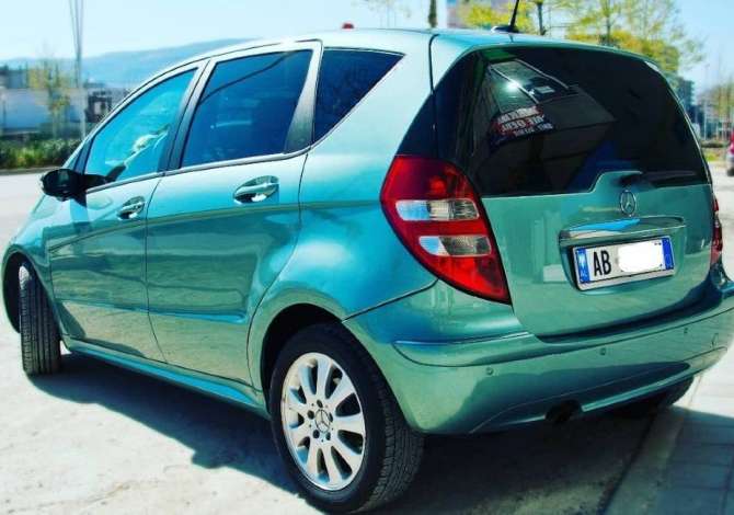 Noleggio Auto a Valona - 33 Euro