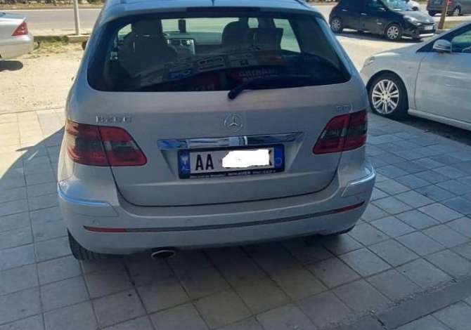 Noleggio Auto a Valona - 44 Euro