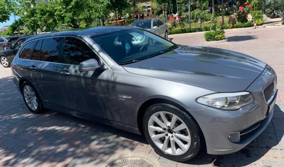 Jepet makina me qera tip Bmw duke filluar nga 50 euro dita