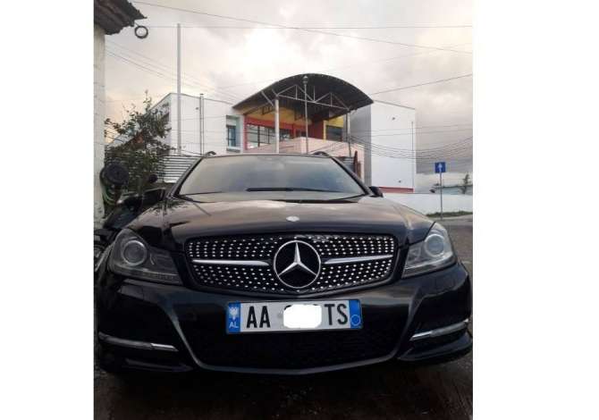 Noleggio Auto a Tirana - 40 Euro