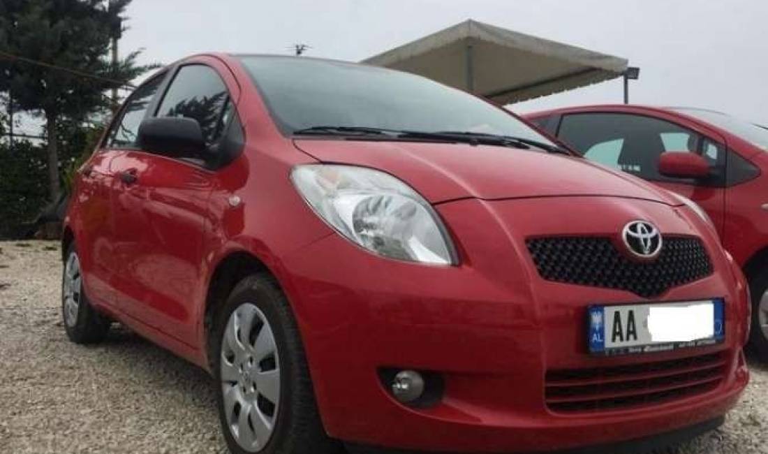 Jepet makina me qera duke filluar nga 25 euro dita. 