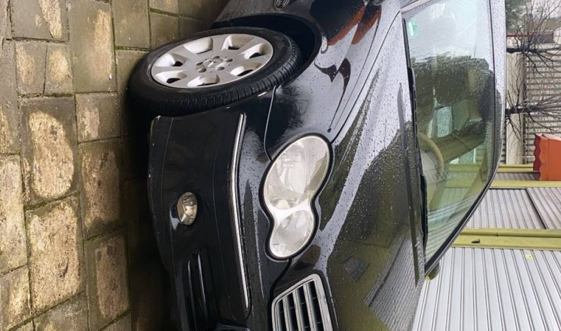 Auto in Vendita a Tirana, Mercedes-Benz, 2005 gasoline-gas,Kambio Automatik Pagamento 5,500  Euro.