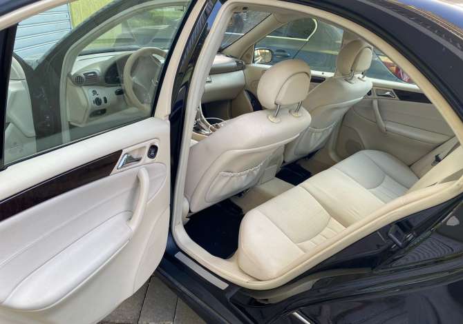 Auto in Vendita a Tirana, Mercedes-Benz, 2005 gasoline-gas,Kambio Automatik Pagamento 5,500  Euro.