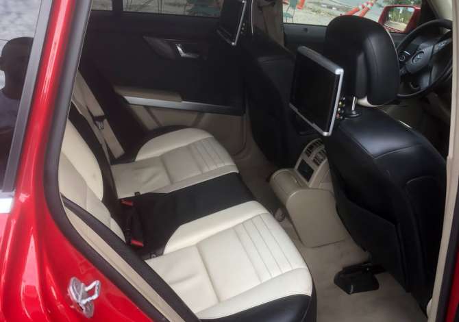 Auto in Vendita a Tirana, Mercedes-Benz, 2010 gasoline-gas,Kambio Automatik Pagamento 11,000  Euro.