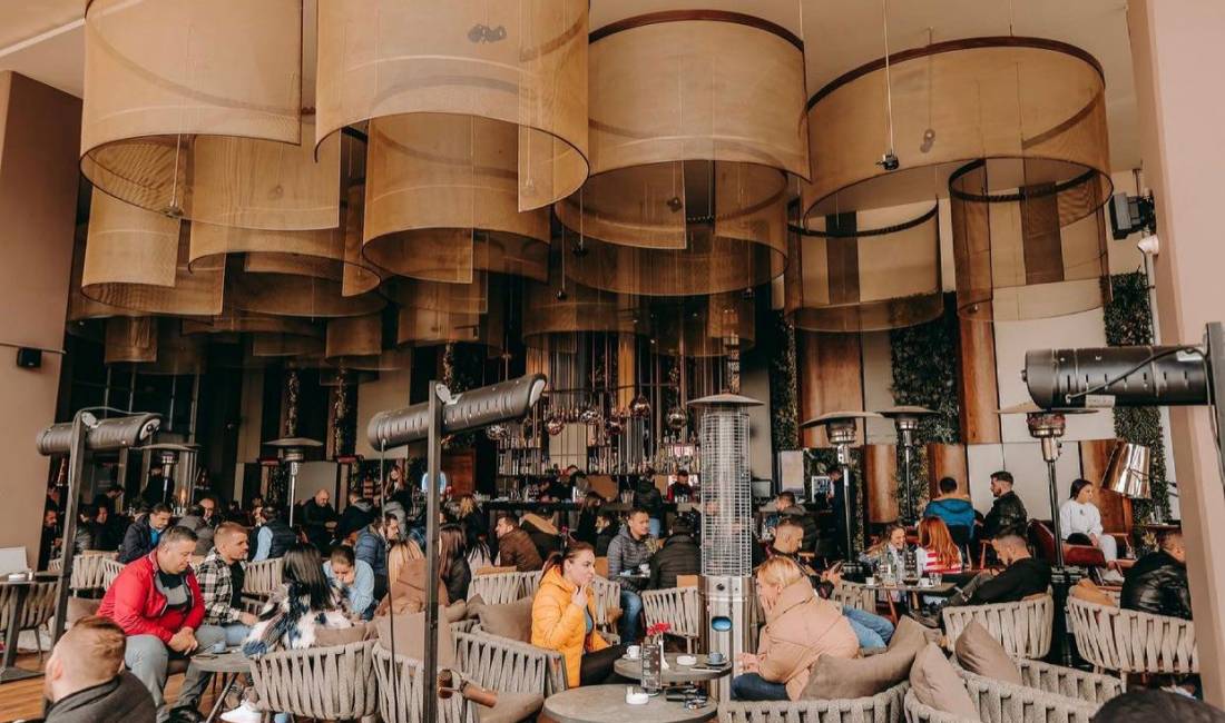 Offerte di lavoro a Tirana, Profession Kamariere  , , Pagamento Trattabile.