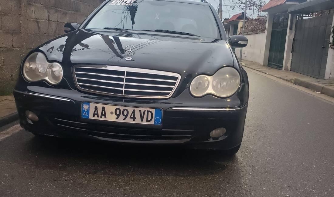 Auto in Vendita a Tirana, Mercedes-Benz, 2004 Diesel,Kambio Automatik Pagamento 4,000  Euro.