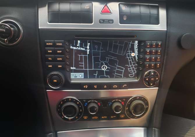 Auto in Vendita a Tirana, Mercedes-Benz, 2004 Diesel,Kambio Automatik Pagamento 4,000  Euro.