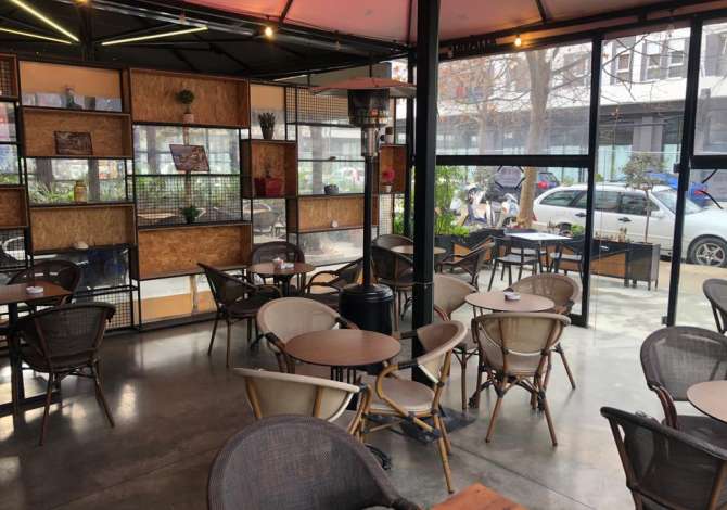 Shitet biznesi ne Rrugen 5 Maj 