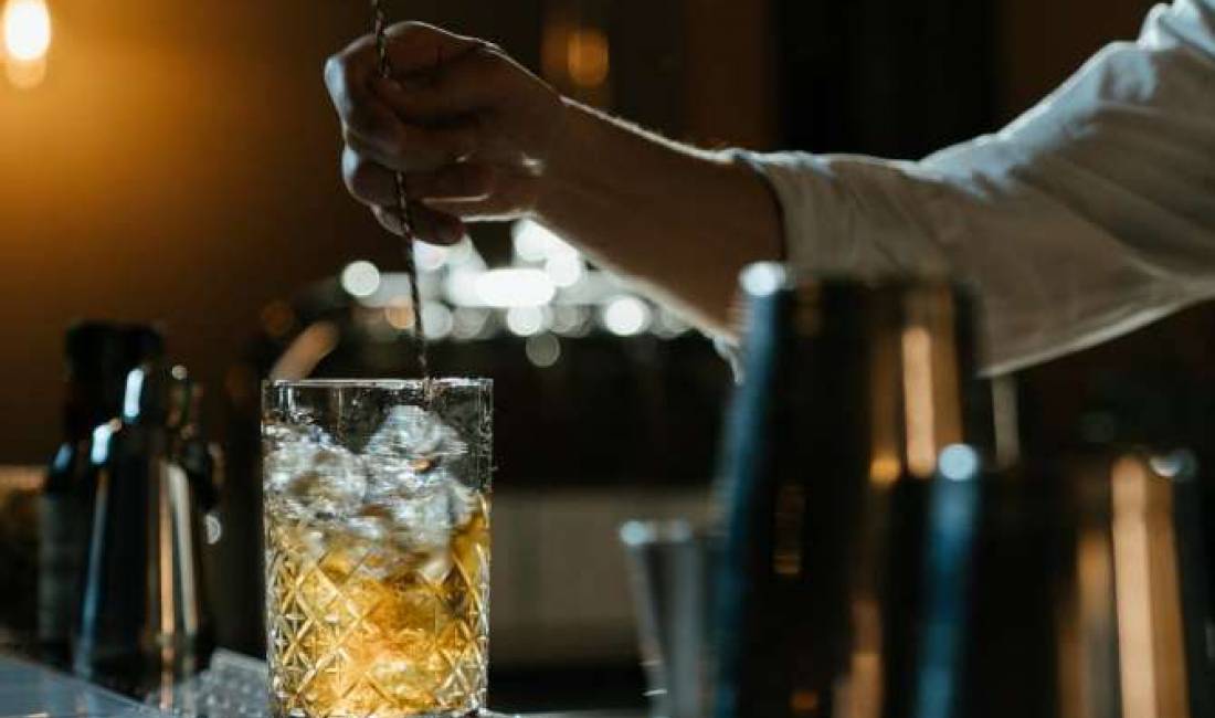 Njoftime Pune ne Tirane, Profesioni banakier/e kamarier /e , , Pagesa Me Marreveshje.