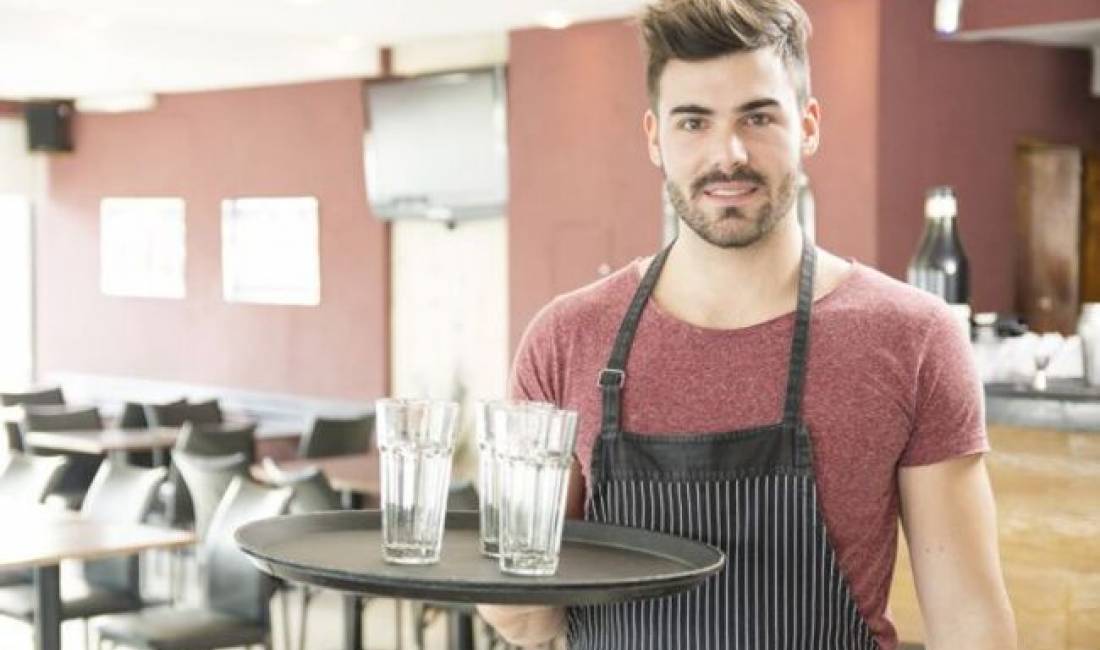 Offerte di lavoro a Tirana, Profession Kamarier/e , , Pagamento 26,000  Leke.