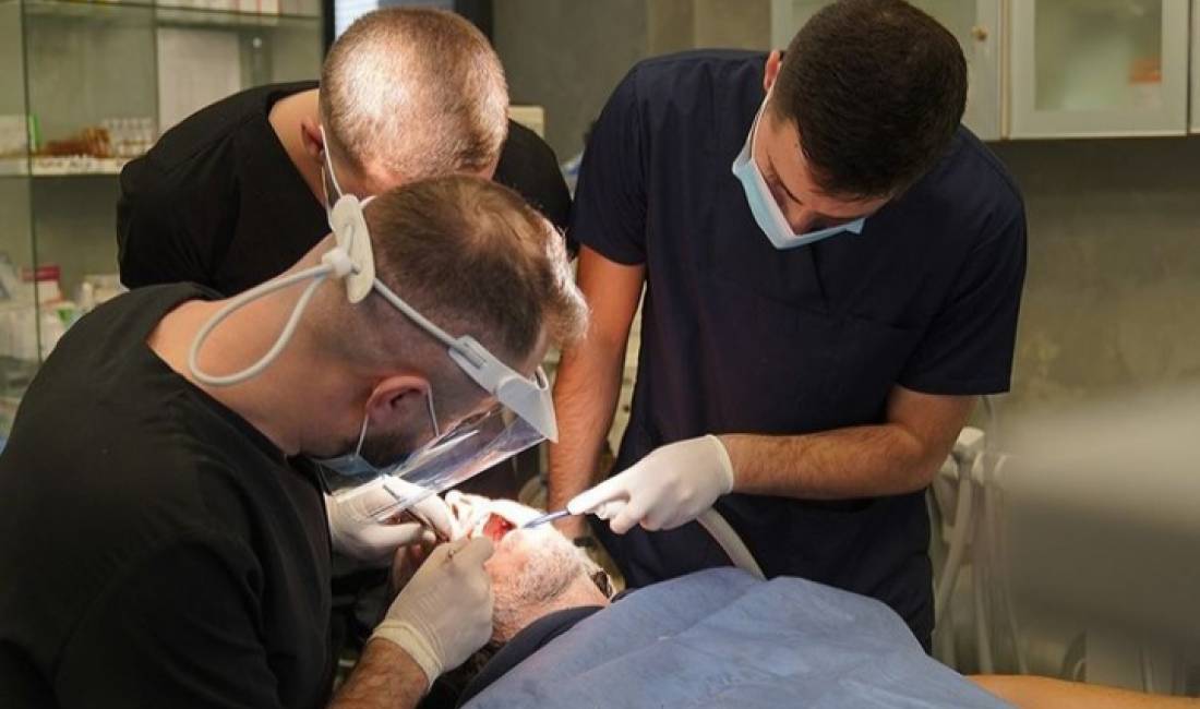 Klinike e specializuar per te gjitha trajtimet dentare dhe me ane te Sedacionit 