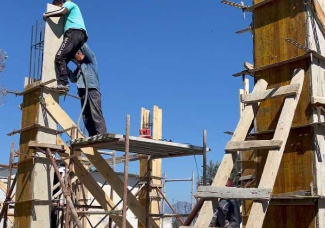 Shoqeri ndertimi ofron sherbim te kualifikuar per hedhje Solete, Themelesh, Ndertim Muri, Suva, Forcim Kollonash etj.