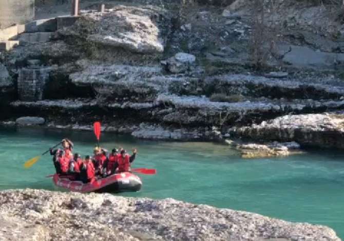 Sherbime Udhetimi dhe Transporti ne Permet - 0 