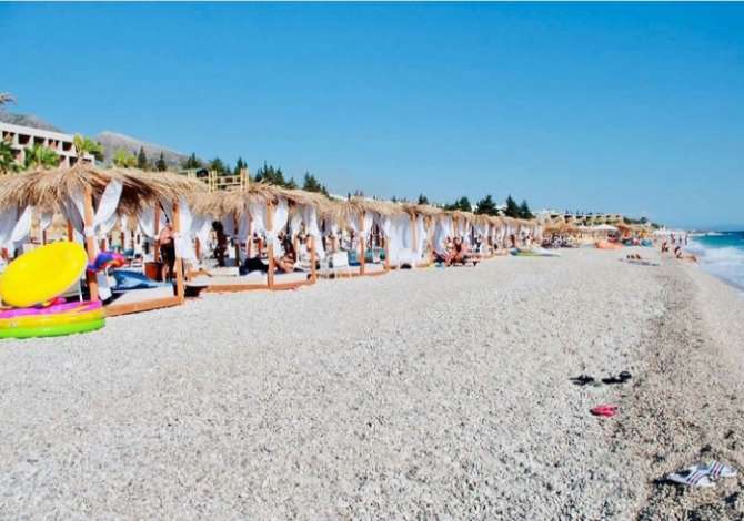 Offerte di lavoro a Himara, Profession Kuzhunier, Kasiere, Sanitare, Lavanteri ,Recepsionist, Shofer boti  , , Pagamento Trattabile.