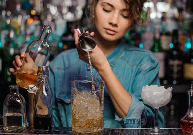 Njoftime Pune per Banakier/e ne Tirane