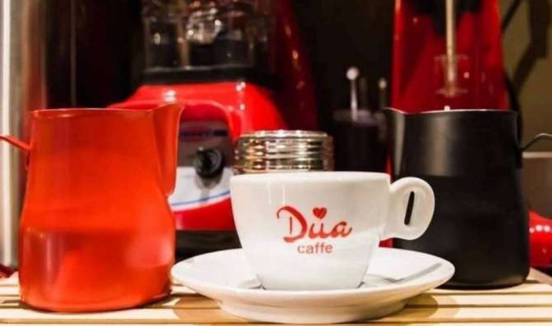 Offerte di lavoro a Tirana, Profession  Coffee shop , Banakier/e , , Pagamento Trattabile.