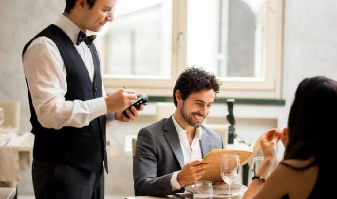 Offerte di lavoro a Tirana, Profession kamarier/e, banakiere , , Pagamento Trattabile.