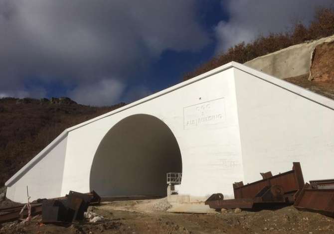 Construction and Restructurings a Tirana - 0 