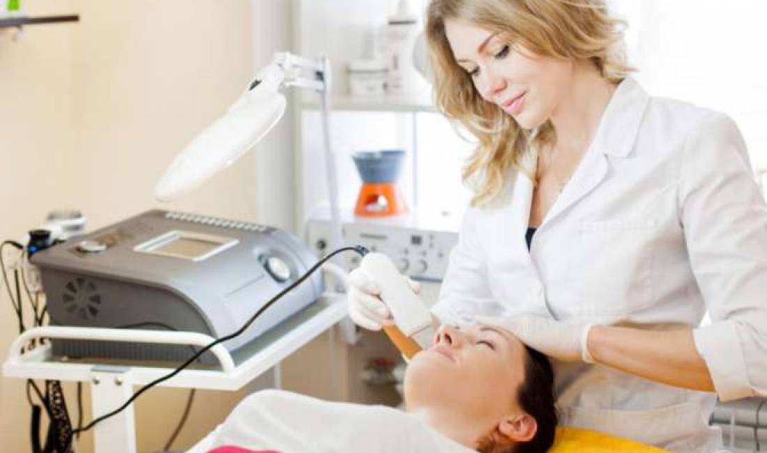 Offerte di lavoro a Tirana, Profession  Estetiste per manikyr-pedikyr, masazhe, depilim, trajtim fytyre  , , Pagamento Trattabile.