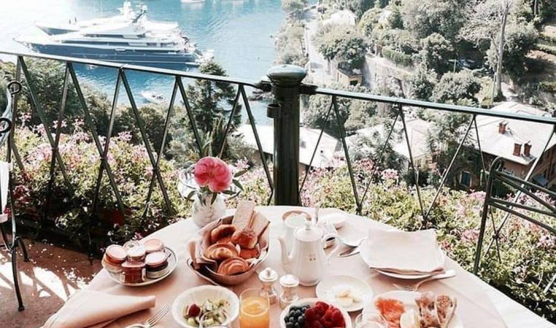 Agjensi Udhetimi ofron paketa turistike, bileta avioni, trageti dhe autobusi per ne Itali, Greqi, Gjermain etj.