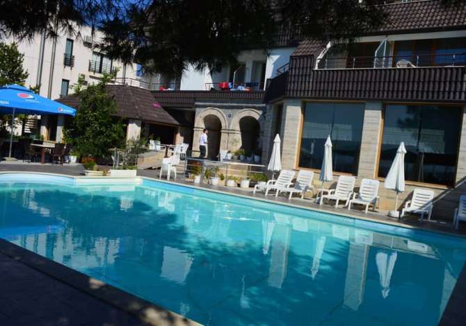 Offerte di lavoro a Durazzo, Profession Kamarier restoranti   -Ndihmes kamarier  -Picajol  -Banakier(barist)   -Lavanteri per ne hotel   -Recepsioniste  -Sanitare  , Con esperienza, Pagamento Trattabile.