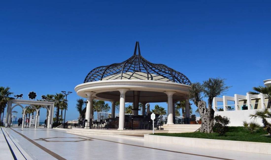 Offerte di lavoro a Durazzo, Profession Kuzhinier   -Ndihmes kuzhine  -Kamarier/e bari dhe restoranti  -Banakier/e  , Con esperienza, Pagamento Trattabile.