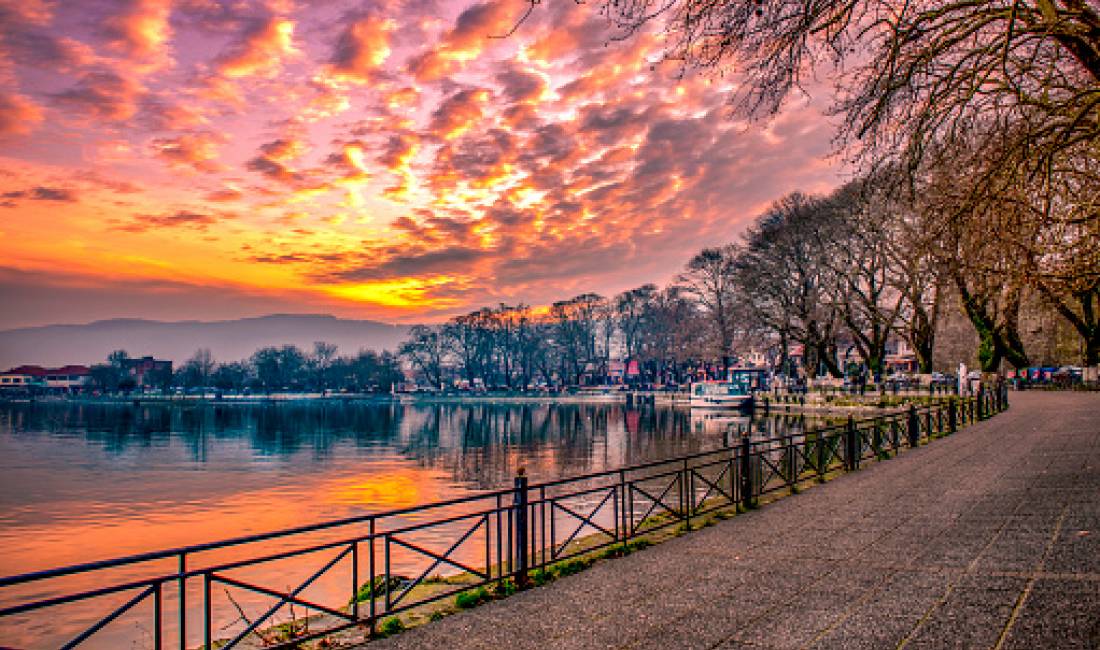 Vataksi Travel - udhetoni drejt  Lefkada, Parga, Janine