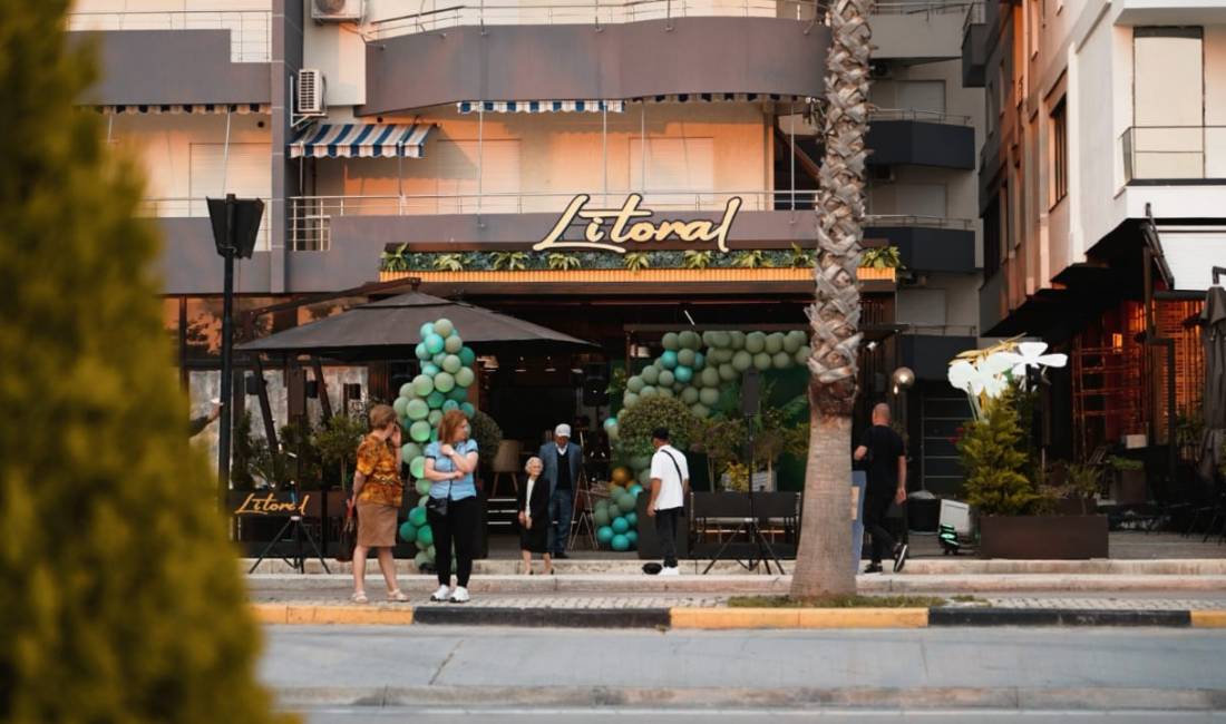 Offerte di lavoro a Valona, Profession Kamarier/e, Ndihmes kuzhunier , Con esperienza, Pagamento Trattabile.