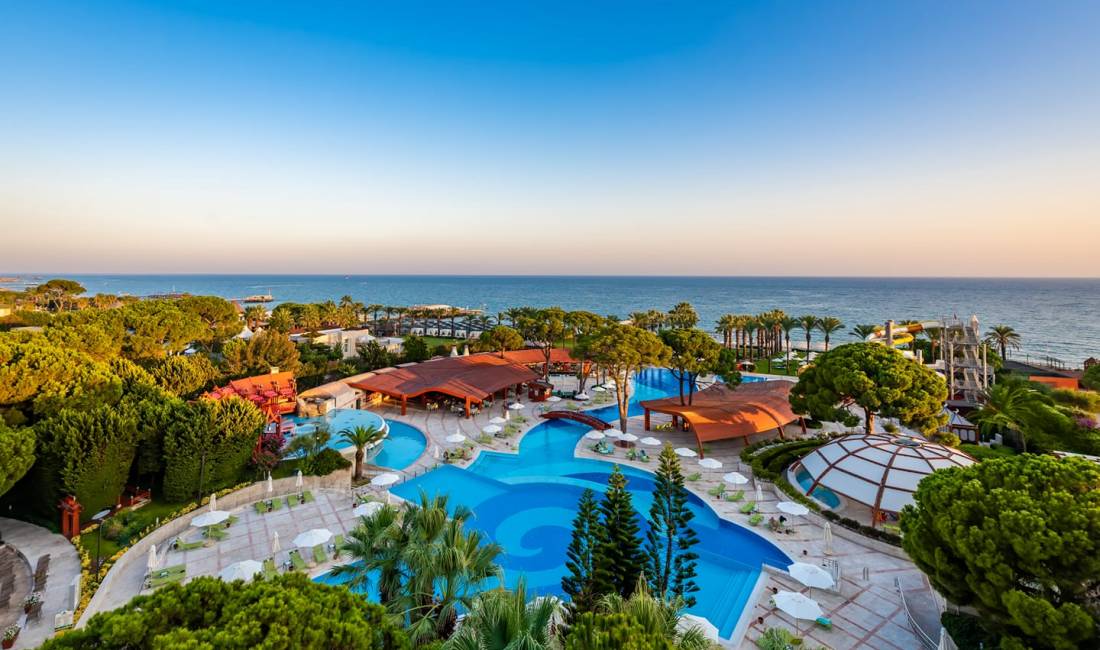 Agjensi udhetimi ju ofron paketa turistike drejt parajses ekzotike Zanzibar  