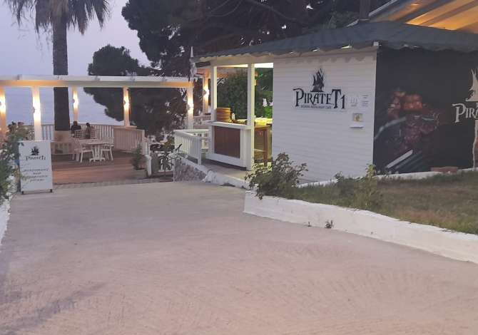 Njoftime Pune per Kuzhiner/e, Ndihmes ne kuzhine, Zgarist, Kamarier/e ne Himare