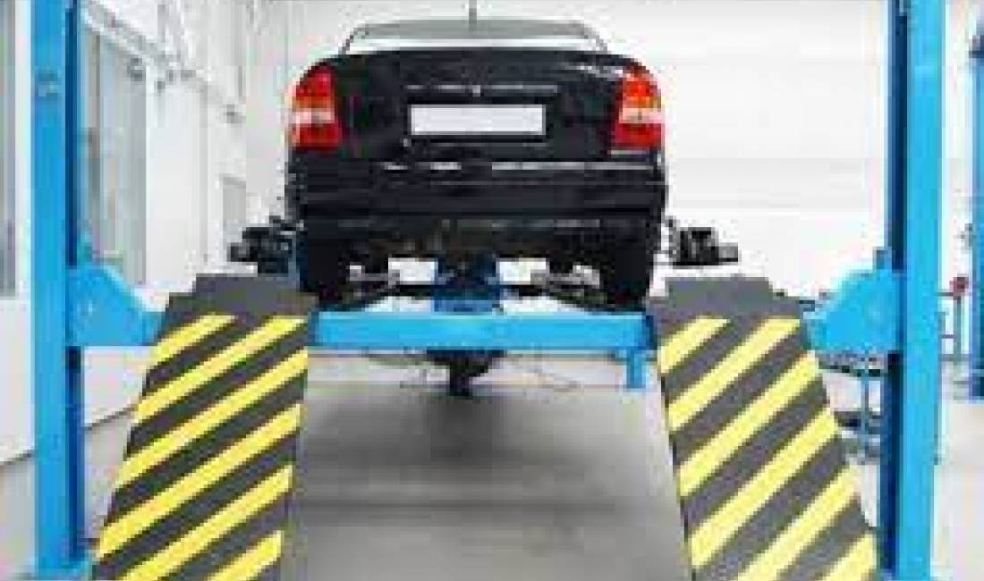 Servis makinash ofrn sherbime per Llamarinist, Lyrje makinash, Punime xhenerike, Elektrike, Transport me Karrotrec