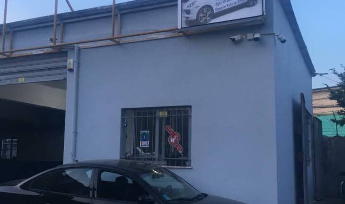 Servis ofron sherbimet per Lyerje makinash, Llamarinist, Pjese kembimi dhe Punime Xhenerike