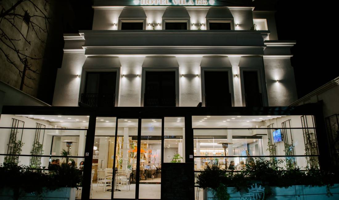 Offerte di lavoro a Tirana, Profession kuzhunier/e profesionale, ndihmes kuzhuniere, kamarier/e  , Nessuna esperienza, Pagamento Trattabile.