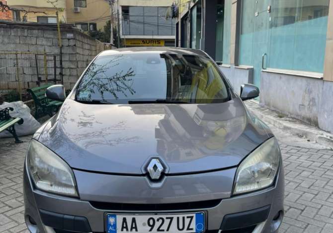 Auto in Vendita a Tirana, Renault, 2009 Diesel,Kambio Manual Pagamento 3,600  Euro.